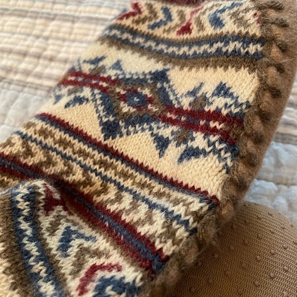 Unisex Scandinavian Knitting Patterns Slipper Sock - Picture 10 of 11